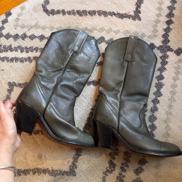 vintage frye leather boots greyish light green/blue undertone - Picture 6 of 6